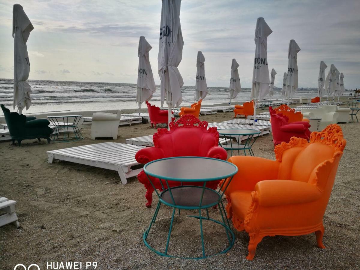 Luxury Studio 42 De Silva Mamaia Exterior foto